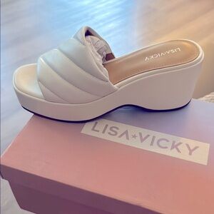 Lisa * Vicky Women's White Platform Sandals Lisa & Vicky… Size 8
